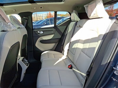 2026 Volvo XC40 B5 Ultra