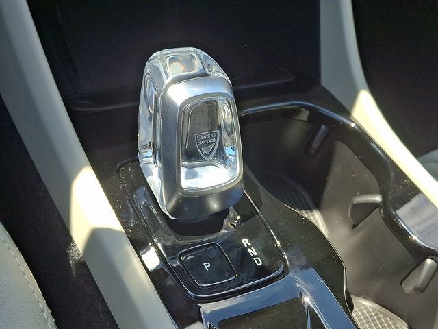 2026 Volvo XC40 B5 Ultra