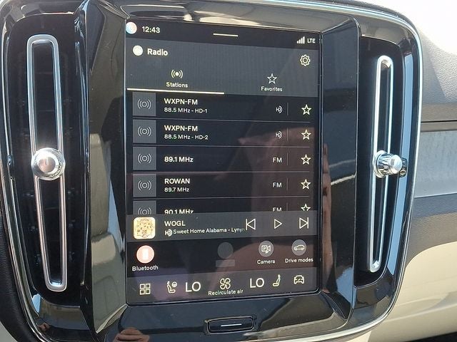 2026 Volvo XC40 B5 Ultra