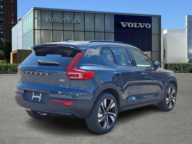 2026 Volvo XC40 B5 Ultra