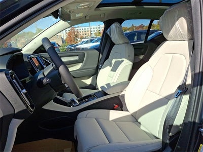 2026 Volvo XC40 B5 Ultra