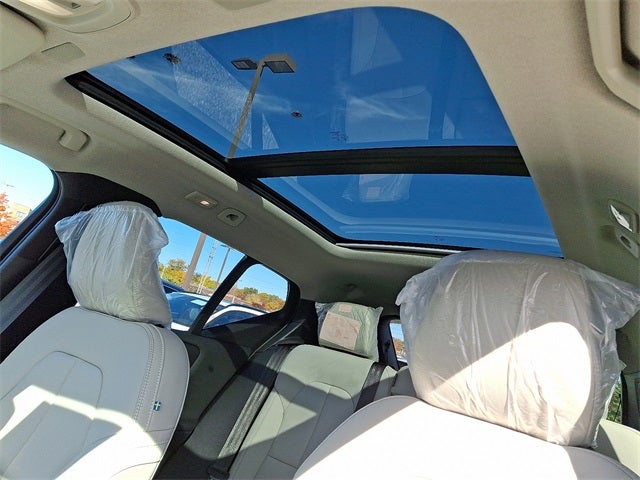 2026 Volvo XC40 B5 Ultra