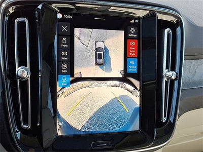 2026 Volvo XC40 B5 Ultra