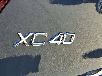 2026 Volvo XC40 B5 Ultra