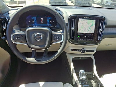 2026 Volvo XC40 B5 Ultra