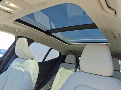 2026 Volvo XC40 B5 Ultra