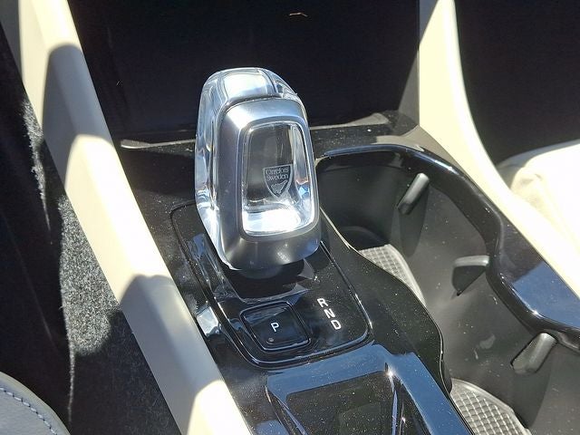2026 Volvo XC40 B5 Ultra