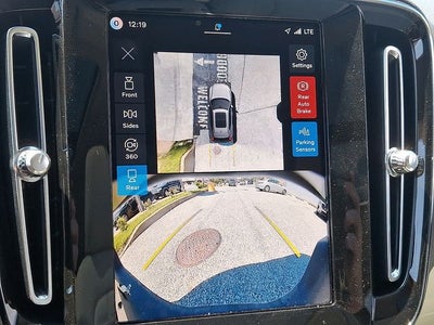 2026 Volvo XC40 B5 Ultra