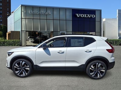 2026 Volvo XC40 B5 Ultra