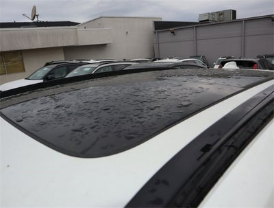 2023 Volvo XC40 B5 Plus Dark Theme