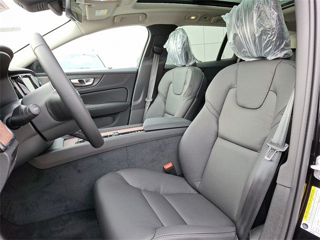 2026 Volvo V60 Cross Country B5 Plus