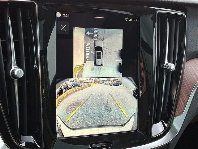 2026 Volvo V60 Cross Country B5 Plus