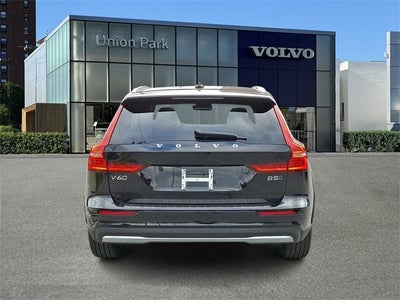 2026 Volvo V60 Cross Country B5 Plus