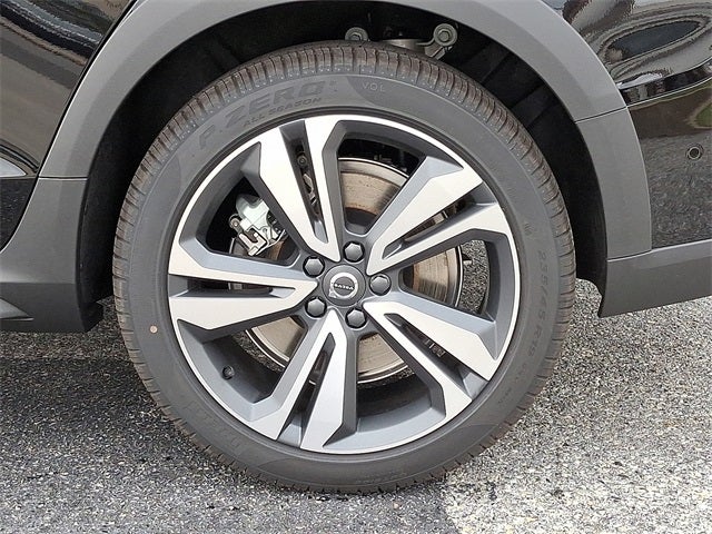 2026 Volvo V60 Cross Country B5 Plus