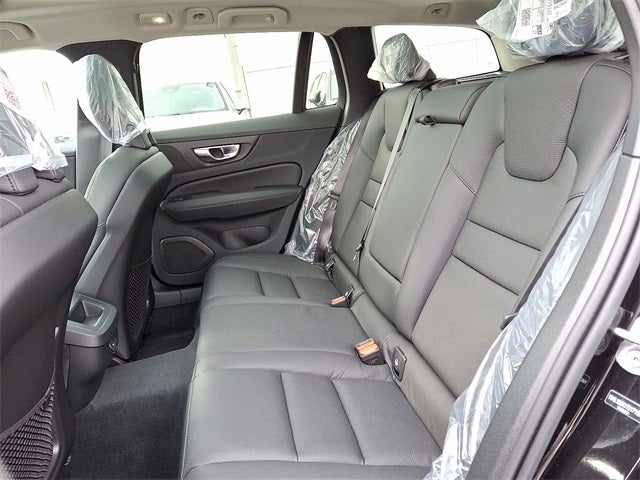 2026 Volvo V60 Cross Country B5 Plus