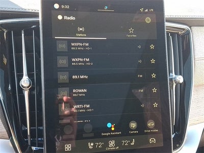 2026 Volvo XC90 B5 Plus