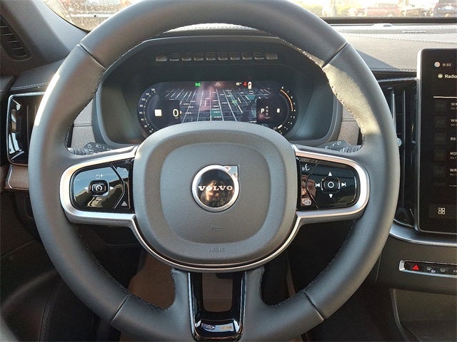 2026 Volvo XC90 B5 Plus