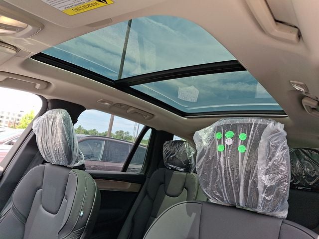 2026 Volvo XC90 B5 Plus