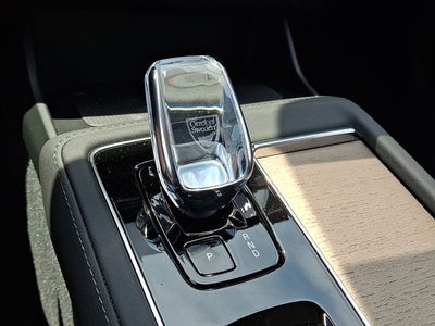 2026 Volvo XC90 B5 Plus