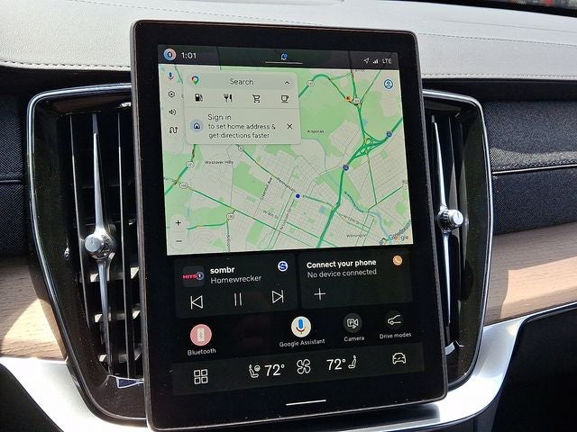 2026 Volvo XC90 B5 Plus
