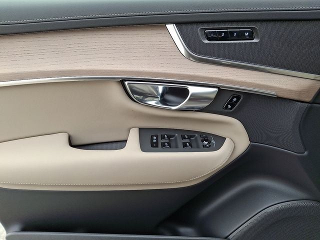 2026 Volvo XC90 B5 Core