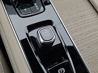 2026 Volvo XC90 B5 Core