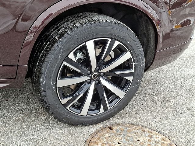 2026 Volvo XC90 B5 Core