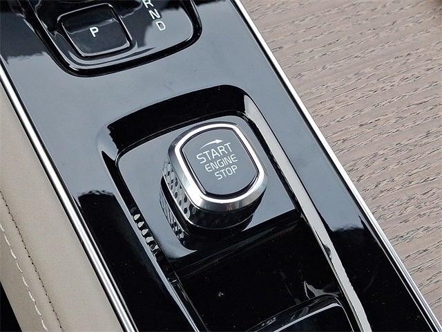 2026 Volvo XC90 B5 Core