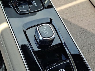 2026 Volvo XC90 B5 Core