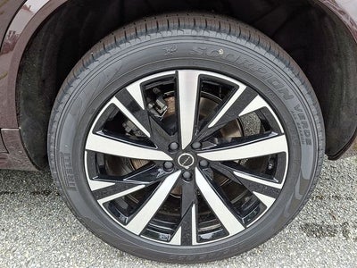 2026 Volvo XC90 B5 Core