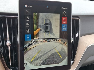 2026 Volvo XC60 B5 Plus