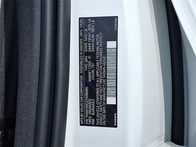 2026 Volvo XC60 B5 Plus