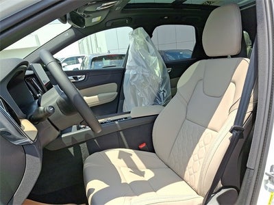 2026 Volvo XC60 B5 Plus