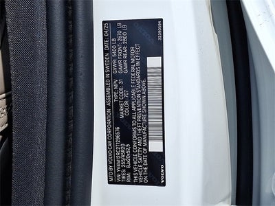 2026 Volvo XC60 B5 Plus