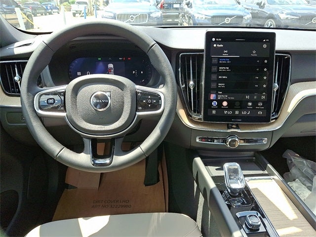 2026 Volvo XC60 B5 Plus