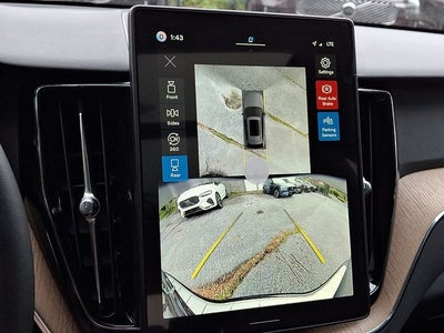 2026 Volvo XC60 B5 Plus