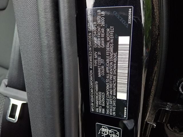 2026 Volvo XC60 B5 Plus