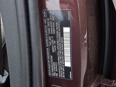 2026 Volvo XC60 B5 Plus