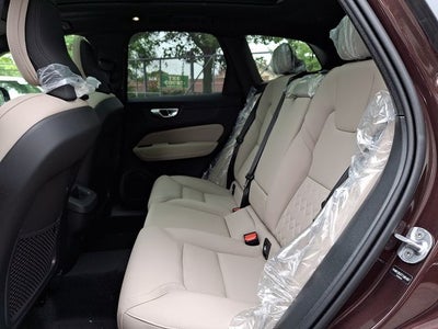 2026 Volvo XC60 B5 Plus