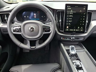 2026 Volvo XC60 B5 Ultra Black Edition