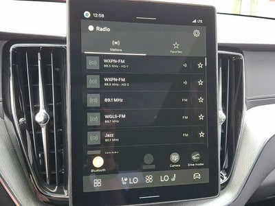 2026 Volvo XC60 B5 Ultra Black Edition