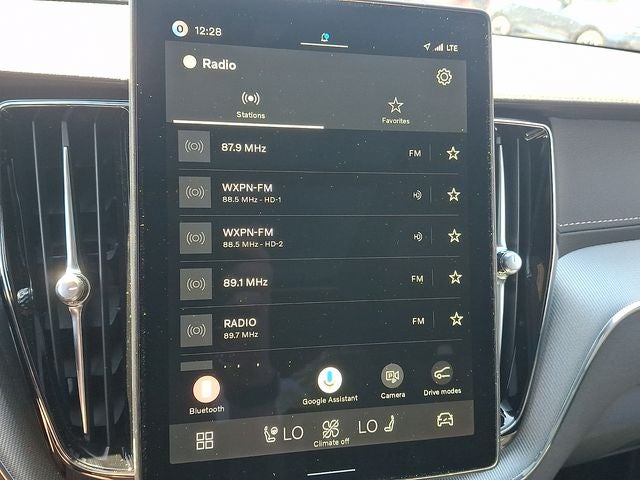 2026 Volvo XC60 B5 Ultra Black Edition