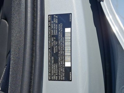 2026 Volvo XC60 B5 Ultra Black Edition
