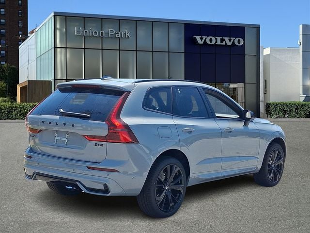2026 Volvo XC60 B5 Ultra Black Edition