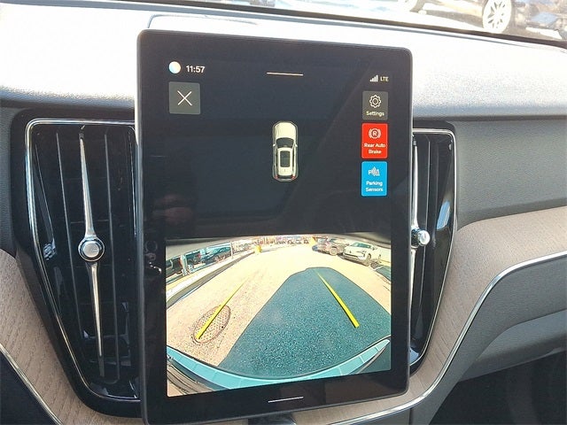 2026 Volvo XC60 B5 Core