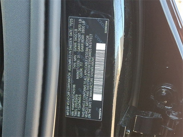 2026 Volvo XC60 B5 Core