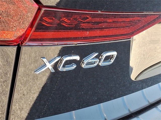 2026 Volvo XC60 B5 Core