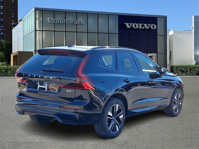 2026 Volvo XC60 B5 Core