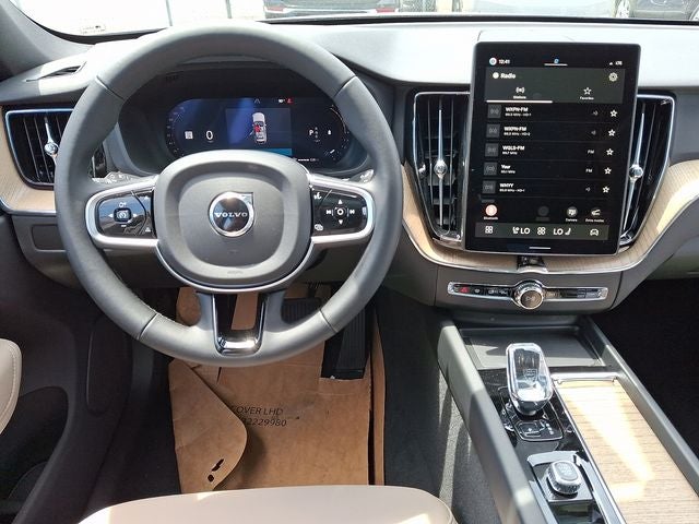 2026 Volvo XC60 B5 Core