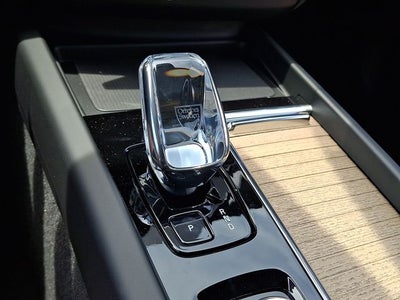 2026 Volvo XC60 B5 Core
